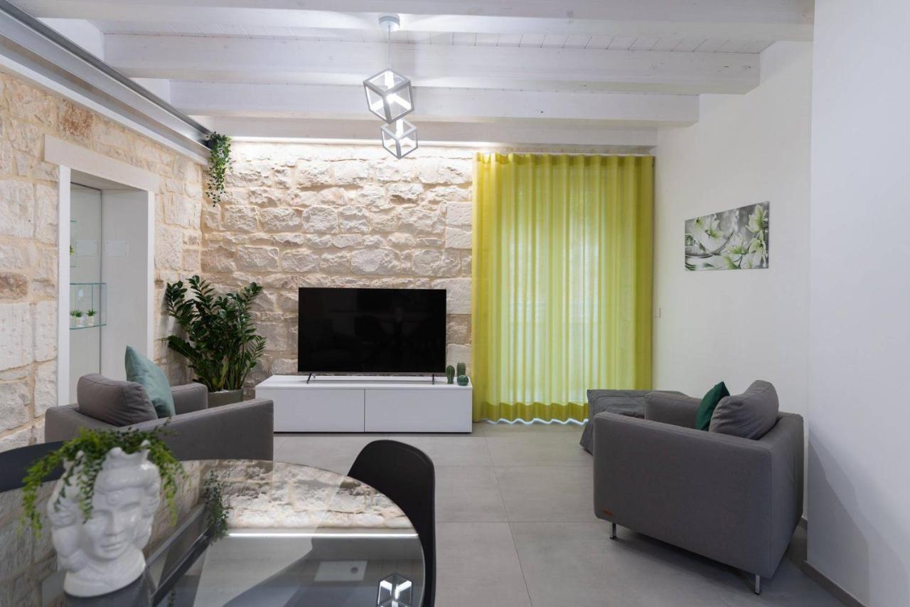 Lovely Modern Apartment موديكا المظهر الخارجي الصورة