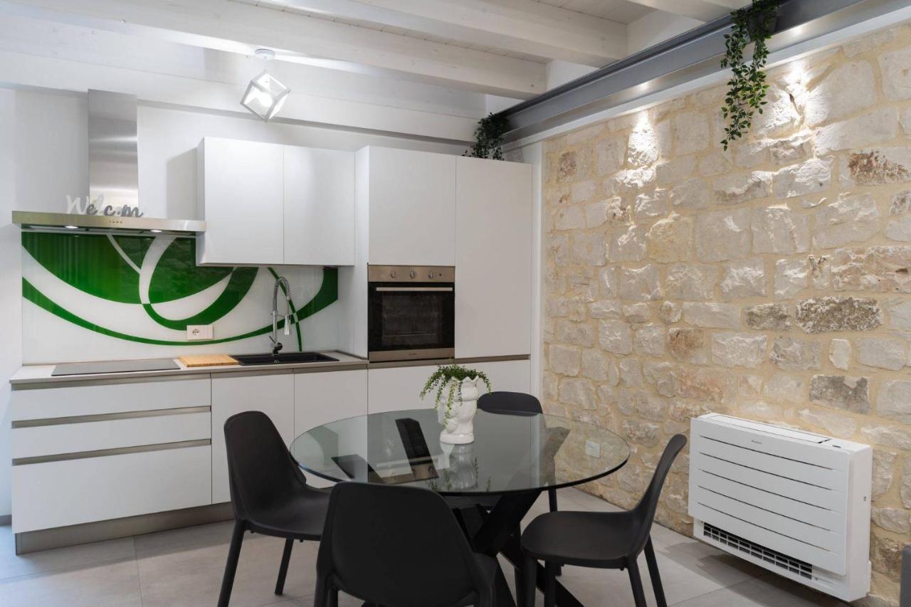 Lovely Modern Apartment موديكا المظهر الخارجي الصورة